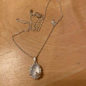 Pretty necklace